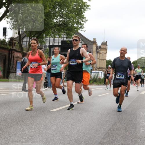 29.06.2025 - hella hamburg halbmarathon Yannick Fuchs http://msf.ph/oto/8325777 29.06.2025 10:51:29 20KM 1200, 1239, 1563, 1715, 1719, 1972, 2236, 2606, 2652, 2806, 3141, 3575, 4261, 4579, 5015, 5134, 5391, 5457, 5458, 6281, 6302, 6720, 6892, 7159, 7269, 7833, 8744, 9450, 10383, 10408, 12144, 12509, 12773, 12774, 13376, 13664, 14361, 14737, 14881, 14951, 15090, 15110, 15189, 15220, 15229, 15349, 15664, 16418, 16517, 17455, 17543, 17758, 18508 meine-sportfotos.de