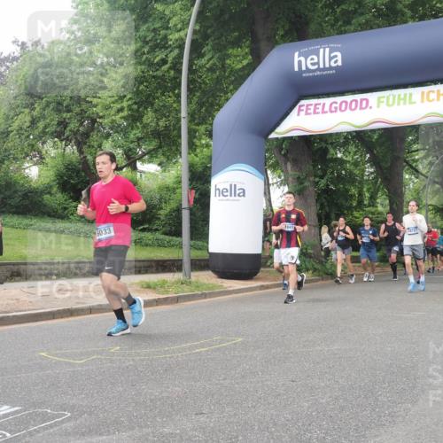 29.06.2025 - hella hamburg halbmarathon KatJ http://msf.ph/oto/8326111 29.06.2025 10:46:34 Zwischen KM18-KM19 4238, 6033, 6438, 6754, 8326 meine-sportfotos.de