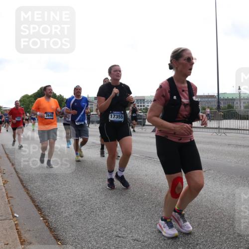 29.06.2025 - hella hamburg halbmarathon Lena Gebhardt http://msf.ph/oto/8326129 29.06.2025 10:37:43 Lombardsbrücke 12824, 2640, 62, 17355, 1276, 1337, 1475, 1578, 1799, 1819, 1985, 2016, 2199, 2486, 2640, 2853, 3230, 3246, 3633, 3880, 4097, 5139, 5146, 5171, 5186, 5522, 5560, 5790, 5875, 5940, 6243, 6362, 6697, 6821, 6955, 7085, 7124, 7235, 7244, 7321, 7350, 7544, 7696, 7777, 7823, 8811, 8843, 8985, 9247, 9288, 9524, 9895, 10159, 10506, 10836, 11087, 11543, 12123, 12254, 12472, 12824, 16680, 17798 meine-sportfotos.de