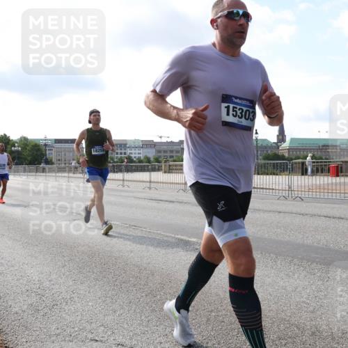 29.06.2025 - hella hamburg halbmarathon Lena Gebhardt http://msf.ph/oto/8326329 29.06.2025 09:48:38 Lombardsbrücke 8571, 6993, 18259, 15303, 1042, 1290, 1385, 1505, 1710, 1743, 2262, 2399, 2767, 3480, 3547, 3959, 4359, 4381, 4860, 5003, 5124, 5307, 5554, 5709, 6829, 6993, 7152, 7154, 7884, 8121, 8571, 8933, 9403, 9643, 10190, 10404, 10738, 10793, 10852, 11620, 11929, 12044, 12051, 12488, 12514, 12916, 13137, 13372, 13483, 13595, 13940, 13975, 14875, 14908, 15931, 15959, 16119 meine-sportfotos.de