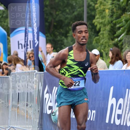 29.06.2025 - hella hamburg halbmarathon Strokosch-Dieckow http://msf.ph/oto/8326341 29.06.2025 10:02:32 Ziel 22 meine-sportfotos.de