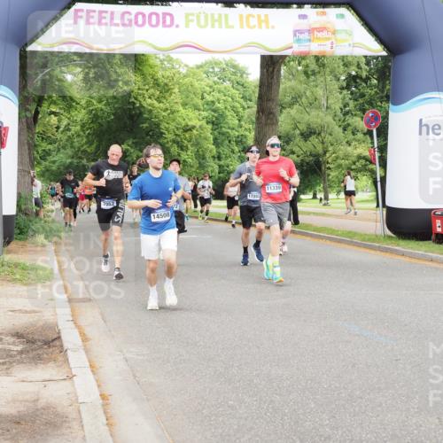 29.06.2025 - hella hamburg halbmarathon MichiJ http://msf.ph/oto/8326732 29.06.2025 10:37:48 Zwischen KM18-KM19 1094, 1321, 4033, 4127, 4816, 5115, 8572, 10189, 11339, 11455, 12733, 13008, 13282, 15392, 16843, 16887, 17282, 18499 meine-sportfotos.de