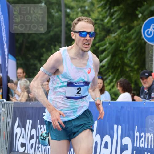 29.06.2025 - hella hamburg halbmarathon Strokosch-Dieckow http://msf.ph/oto/8326753 29.06.2025 10:02:28 Ziel 2, 22 meine-sportfotos.de