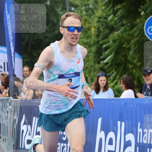 29.06.2025 - hella hamburg halbmarathon Strokosch-Dieckow http://msf.ph/oto/8326803 29.06.2025 10:02:28 Ziel 2, 22 meine-sportfotos.de