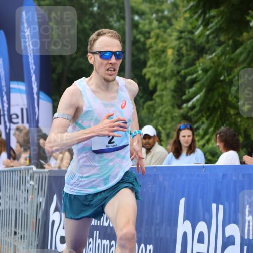 29.06.2025 - hella hamburg halbmarathon Strokosch-Dieckow http://msf.ph/oto/8326881 29.06.2025 10:02:28 Ziel 2, 22 meine-sportfotos.de