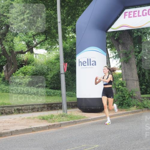 29.06.2025 - hella hamburg halbmarathon KatJ http://msf.ph/oto/8326905 29.06.2025 10:17:06 Zwischen KM18-KM19  meine-sportfotos.de