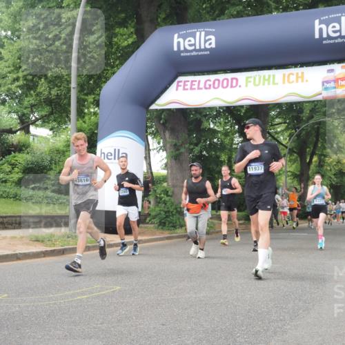 29.06.2025 - hella hamburg halbmarathon KatJ http://msf.ph/oto/8327661 29.06.2025 10:46:43 Zwischen KM18-KM19 1019, 1544, 2426, 2730, 3780, 6087, 6327 meine-sportfotos.de