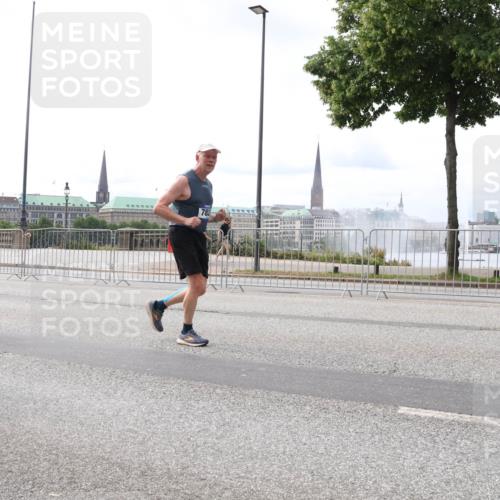 29.06.2025 - hella hamburg halbmarathon Lena Gebhardt http://msf.ph/oto/8327685 29.06.2025 10:23:33 Lombardsbrücke 2019, 14265, 782, 1048, 1304, 1362, 1545, 2125, 2489, 2925, 4190, 4266, 4391, 4646, 4728, 4793, 5055, 5160, 5358, 5406, 6502, 6747, 6849, 7029, 7820, 8031, 8181, 8676, 8687, 8688, 8716, 8918, 8920, 9301, 9715, 9877, 10649, 10739, 11044, 11300, 11454, 11793, 11798, 11879, 12025, 12073, 12265, 12874, 13149, 14265, 14338, 14510, 14512, 14521, 14821, 15709, 15739, 15853, 16185, 16251, 16416, 16558, 17013, 17099, 17199, 17207, 17299, 17719 meine-sportfotos.de