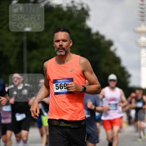 29.06.2025 - hella hamburg halbmarathon Dr. Thomas Lammeyer http://msf.ph/oto/8328016 29.06.2025 09:55:45 Kennedybrücke 1057, 1312, 1353, 1569, 1604, 1763, 3305, 3437, 3618, 3697, 4565, 4871, 5047, 5231, 5336, 5690, 5987, 6373, 6700, 6711, 7185, 7710, 8564, 9444, 9547, 9659, 10493, 10691, 10978, 11021, 11062 meine-sportfotos.de