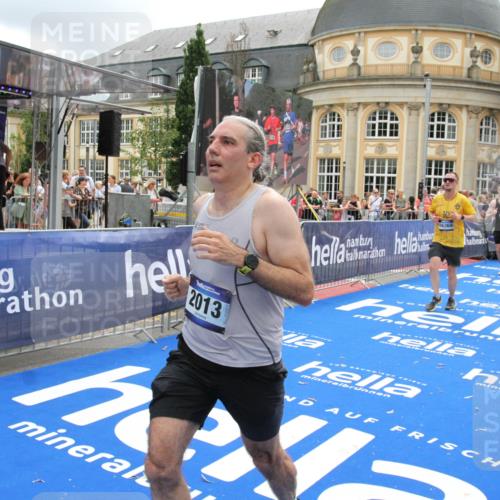 29.06.2025 - hella hamburg halbmarathon Michael Strokosch http://msf.ph/oto/8328584 29.06.2025 10:49:19 Ziel 2013, 6158, 8112, 9348, 10053, 10189, 13450, 14526, 15523, 16369, 16731 meine-sportfotos.de
