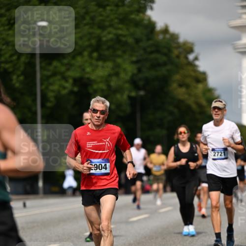 29.06.2025 - hella hamburg halbmarathon Dr. Thomas Lammeyer http://msf.ph/oto/8328619 29.06.2025 10:17:38 Kennedybrücke 1194, 1939, 2055, 2359, 2721, 2891, 2904, 2961, 2987, 3729, 4001, 4032, 4795, 4950, 5232, 5631, 6026, 6207, 7460, 7462, 7913, 8673, 8913, 9128, 9612, 9631, 9886, 10442, 10443 meine-sportfotos.de