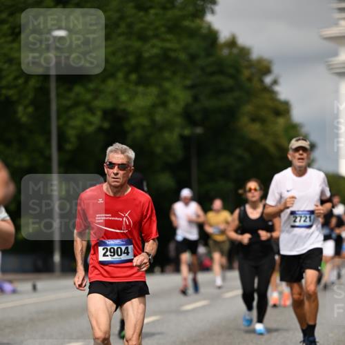 29.06.2025 - hella hamburg halbmarathon Dr. Thomas Lammeyer http://msf.ph/oto/8328684 29.06.2025 10:17:38 Kennedybrücke 1194, 1939, 2055, 2359, 2721, 2891, 2904, 2961, 2987, 3729, 4001, 4032, 4795, 4950, 5232, 5631, 6026, 6207, 7460, 7462, 7913, 8673, 8913, 9128, 9612, 9631, 9886, 10442, 10443 meine-sportfotos.de