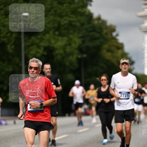 29.06.2025 - hella hamburg halbmarathon Dr. Thomas Lammeyer http://msf.ph/oto/8328732 29.06.2025 10:17:38 Kennedybrücke 1194, 1939, 2055, 2359, 2721, 2891, 2904, 2961, 2987, 3729, 4001, 4032, 4795, 4950, 5232, 5631, 6026, 6207, 7460, 7462, 7913, 8673, 8913, 9128, 9612, 9631, 9886, 10442, 10443 meine-sportfotos.de
