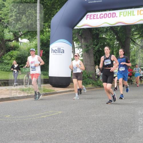 29.06.2025 - hella hamburg halbmarathon KatJ http://msf.ph/oto/8328747 29.06.2025 10:46:52 Zwischen KM18-KM19 7476, 8481, 8531 meine-sportfotos.de