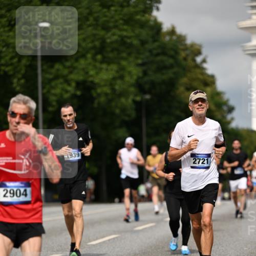 29.06.2025 - hella hamburg halbmarathon Dr. Thomas Lammeyer http://msf.ph/oto/8328782 29.06.2025 10:17:39 Kennedybrücke 1194, 1747, 1939, 2055, 2359, 2721, 2891, 2904, 2987, 4001, 4032, 4795, 5232, 5631, 6026, 6207, 7460, 7462, 7913, 8673, 9128, 9612, 9631, 9886, 10442, 10443 meine-sportfotos.de