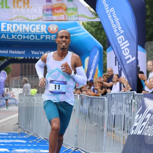 29.06.2025 - hella hamburg halbmarathon Strokosch-Dieckow http://msf.ph/oto/8329209 29.06.2025 10:02:14 Ziel 11, 25 meine-sportfotos.de
