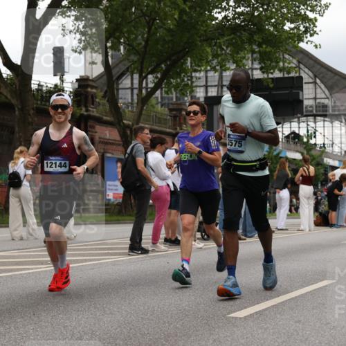 29.06.2025 - hella hamburg halbmarathon Yannick Fuchs http://msf.ph/oto/8329278 29.06.2025 10:51:38 20KM 1200, 1239, 1563, 1611, 2025, 2236, 2606, 2759, 2806, 2883, 3093, 3141, 3575, 4261, 4426, 4467, 4579, 5015, 5134, 5391, 5457, 5458, 6281, 6302, 6531, 6892, 7159, 7833, 9450, 10383, 10408, 10599, 12144, 12509, 12773, 13465, 13664, 15090, 15189, 15217, 15229, 15349, 16418, 16517, 17455, 17543, 18508, 18762 meine-sportfotos.de
