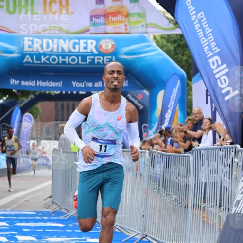 29.06.2025 - hella hamburg halbmarathon Strokosch-Dieckow http://msf.ph/oto/8329298 29.06.2025 10:02:14 Ziel 11, 25 meine-sportfotos.de