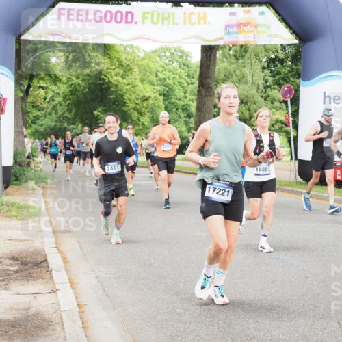 29.06.2025 - hella hamburg halbmarathon MichiJ http://msf.ph/oto/8329390 29.06.2025 10:38:00 Zwischen KM18-KM19 1119, 1817, 2411, 4346, 5087, 5336, 6125, 10691, 12016, 12545, 13051, 13758, 16285, 16666, 16732, 16800, 17221, 18884, 18960, 18982, 19007 meine-sportfotos.de