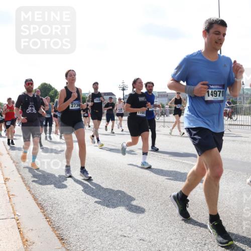 29.06.2025 - hella hamburg halbmarathon Lena Gebhardt http://msf.ph/oto/8329468 29.06.2025 10:00:22 Lombardsbrücke 17615, 1228, 2730, 12646, 1083, 14970, 1846, 165, 1006, 1019, 1125, 1180, 1239, 1264, 1526, 1544, 1568, 1583, 1681, 1914, 2027, 2086, 2099, 2159, 2236, 2346, 2348, 2364, 2426, 2447, 2474, 2582, 2584, 2606, 2652, 2676, 2677, 2730, 2910, 2982, 3042, 3177, 3181, 3319, 3400, 3794, 3861, 3898, 4013, 4231, 4419, 4579, 4594, 4632, 4767, 4772, 4796, 4813, 4940, 4945, 5272, 5341, 5643, 5728, 6082, 6084, 6104, 6138, 6174, 6201, 6220, 6260, 6443, 6462, 6470, 6581, 6587, 10599 meine-sportfotos.de