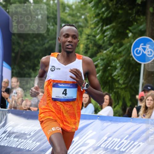 29.06.2025 - hella hamburg halbmarathon Strokosch-Dieckow http://msf.ph/oto/8329506 29.06.2025 10:01:55 Ziel 4 meine-sportfotos.de