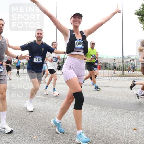 29.06.2025 - hella hamburg halbmarathon Lena Gebhardt http://msf.ph/oto/8329606 29.06.2025 10:47:29 Lombardsbrücke 13806, 13830, 7124, 1463, 090, 175, 9273, 1045, 1185, 1434, 1463, 1523, 1593, 1607, 1704, 1926, 1961, 2148, 2327, 2407, 2537, 2555, 2704, 2790, 2882, 2994, 3339, 4037, 4184, 4239, 4325, 4423, 4483, 4806, 4895, 4974, 4975, 5621, 5622, 5895, 6255, 6256, 6485, 6496, 6879, 6995, 7073, 7403, 7430, 7431, 7630, 7631, 7970, 8105, 8131, 8270, 8550, 8706, 8915, 8953, 8967, 9018, 9687, 10991, 11351, 11458, 11730, 11738, 11802, 11909, 12431 meine-sportfotos.de