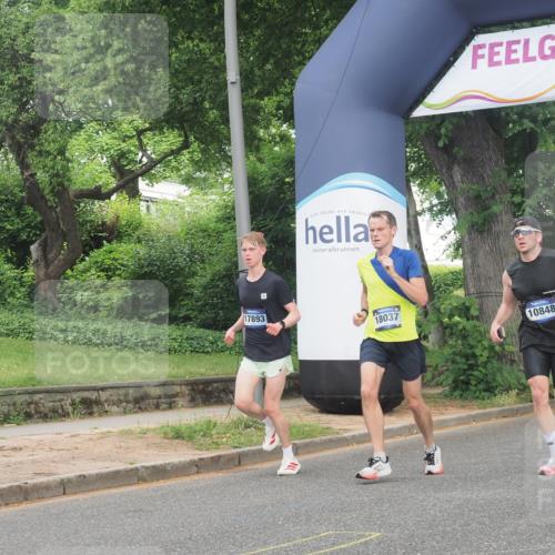 29.06.2025 - hella hamburg halbmarathon KatJ http://msf.ph/oto/8329662 29.06.2025 10:17:15 Zwischen KM18-KM19 1065, 5344 meine-sportfotos.de