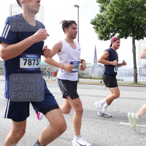 29.06.2025 - hella hamburg halbmarathon Lena Gebhardt http://msf.ph/oto/8329772 29.06.2025 10:13:03 Lombardsbrücke 7873, 405, 839, 6207, 1020, 1051, 1249, 1747, 1851, 1939, 2531, 2891, 2942, 2961, 3218, 3360, 3728, 4532, 5150, 6207, 6489, 7873, 7907, 8398, 8405, 8913, 8917, 8971, 9141, 9527, 10067, 10402, 11025, 11720, 12456, 12492, 13566, 13816, 14404, 14540, 14869, 15012, 15369, 15531, 15922, 16030, 16255, 16323, 16437, 16826, 16911, 17061, 17699, 17988, 17994, 18048, 18178, 18320, 18530, 18732 meine-sportfotos.de