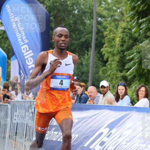 29.06.2025 - hella hamburg halbmarathon Strokosch-Dieckow http://msf.ph/oto/8329973 29.06.2025 10:01:55 Ziel 4 meine-sportfotos.de