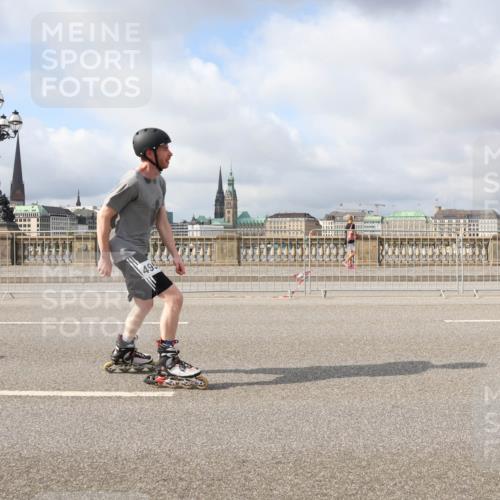 29.06.2025 - hella hamburg halbmarathon Lena Gebhardt http://msf.ph/oto/8330081 29.06.2025 09:08:39 Lombardsbrücke 495 meine-sportfotos.de
