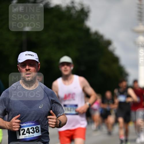 29.06.2025 - hella hamburg halbmarathon Dr. Thomas Lammeyer http://msf.ph/oto/8330343 29.06.2025 09:55:47 Kennedybrücke 1057, 1353, 1569, 1604, 1763, 3305, 3618, 3697, 4565, 4871, 4915, 5047, 5231, 5336, 5690, 6373, 6700, 6711, 7185, 7710, 8564, 8852, 9444, 9547, 9659, 10493, 10691, 10978, 11062 meine-sportfotos.de