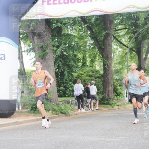29.06.2025 - hella hamburg halbmarathon KatJ http://msf.ph/oto/8330345 29.06.2025 10:17:19 Zwischen KM18-KM19 5344 meine-sportfotos.de