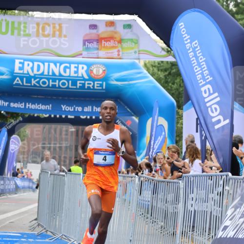29.06.2025 - hella hamburg halbmarathon Strokosch-Dieckow http://msf.ph/oto/8330391 29.06.2025 10:01:54 Ziel 4 meine-sportfotos.de