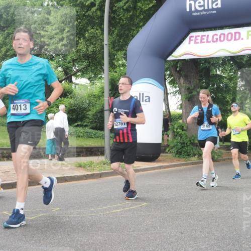 29.06.2025 - hella hamburg halbmarathon KatJ http://msf.ph/oto/8330565 29.06.2025 10:47:01 Zwischen KM18-KM19 1681, 2091, 2363, 3169, 3698, 4013, 5347, 6757 meine-sportfotos.de