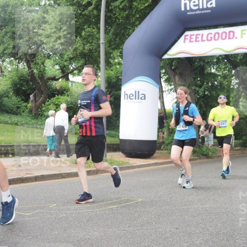 29.06.2025 - hella hamburg halbmarathon KatJ http://msf.ph/oto/8330603 29.06.2025 10:47:01 Zwischen KM18-KM19 1681, 2091, 2363, 3169, 3698, 4013, 5347, 6757 meine-sportfotos.de