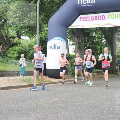 29.06.2025 - hella hamburg halbmarathon KatJ http://msf.ph/oto/8330897 29.06.2025 10:47:06 Zwischen KM18-KM19 2167, 3169, 3698, 5347, 8749 meine-sportfotos.de