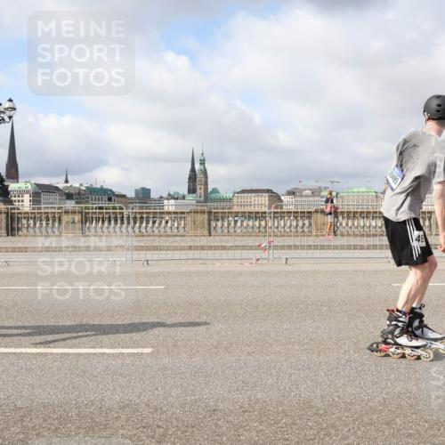 29.06.2025 - hella hamburg halbmarathon Lena Gebhardt http://msf.ph/oto/8330979 29.06.2025 09:08:39 Lombardsbrücke 49, 20495, 49 meine-sportfotos.de