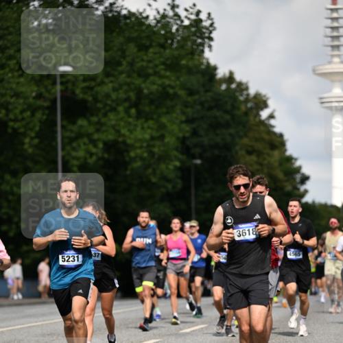 29.06.2025 - hella hamburg halbmarathon Dr. Thomas Lammeyer http://msf.ph/oto/8330981 29.06.2025 09:55:48 Kennedybrücke 1057, 1169, 1353, 1569, 1604, 1763, 3305, 3618, 3697, 4565, 4871, 4915, 5007, 5047, 5231, 5336, 5690, 6373, 6700, 6711, 7185, 7710, 8564, 8852, 9444, 9547, 9659, 10493, 10691, 10978, 11062 meine-sportfotos.de
