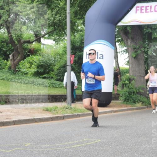 29.06.2025 - hella hamburg halbmarathon KatJ http://msf.ph/oto/8331234 29.06.2025 10:47:11 Zwischen KM18-KM19 5272, 8749 meine-sportfotos.de