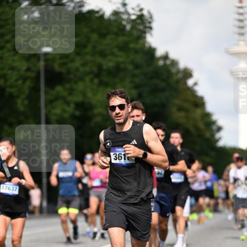 29.06.2025 - hella hamburg halbmarathon Dr. Thomas Lammeyer http://msf.ph/oto/8331236 29.06.2025 09:55:50 Kennedybrücke 1057, 1169, 1569, 1604, 1763, 3305, 3618, 4565, 4871, 4915, 5007, 5011, 5047, 5231, 5336, 5690, 6373, 6700, 6711, 7185, 7710, 8564, 8852, 9444, 9547, 10493, 10691, 10978, 11062 meine-sportfotos.de