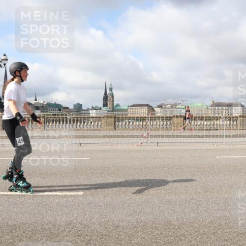 29.06.2025 - hella hamburg halbmarathon Lena Gebhardt http://msf.ph/oto/8331315 29.06.2025 09:08:40 Lombardsbrücke 49 meine-sportfotos.de