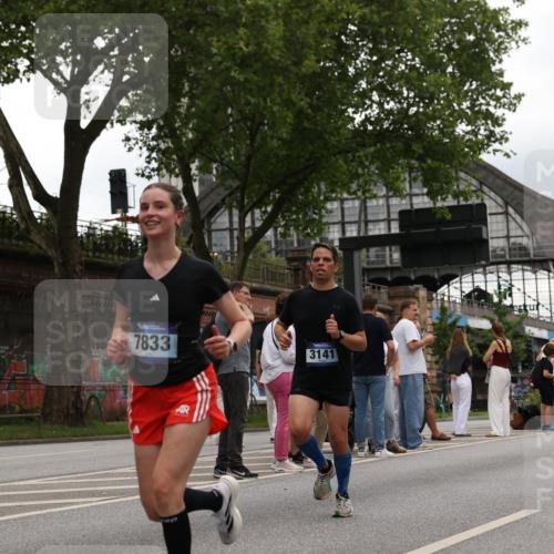 29.06.2025 - hella hamburg halbmarathon Yannick Fuchs http://msf.ph/oto/8331372 29.06.2025 10:51:43 20KM 1200, 1611, 2025, 2236, 2606, 2759, 2806, 2883, 2907, 3093, 3141, 3575, 4426, 4467, 4579, 4833, 5391, 6281, 6302, 6531, 6595, 6892, 7833, 9450, 9485, 10599, 12144, 12509, 13465, 13664, 15217, 15229, 16517, 17415, 17455, 17543, 18508, 18762, 18891 meine-sportfotos.de