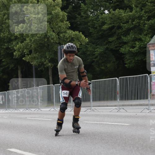29.06.2025 - hella hamburg halbmarathon Jannik Wohlers http://msf.ph/oto/8331406 29.06.2025 09:01:19 Lombardsbrücke  meine-sportfotos.de
