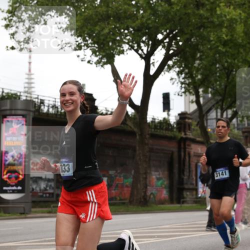29.06.2025 - hella hamburg halbmarathon Yannick Fuchs http://msf.ph/oto/8331561 29.06.2025 10:51:43 20KM 1200, 1611, 2025, 2236, 2606, 2759, 2806, 2883, 2907, 3093, 3141, 3575, 4426, 4467, 4579, 4833, 5391, 6281, 6302, 6531, 6595, 6892, 7833, 9450, 9485, 10599, 12144, 12509, 13465, 13664, 15217, 15229, 16517, 17415, 17455, 17543, 18508, 18762, 18891 meine-sportfotos.de
