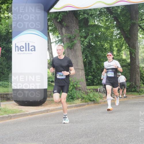 29.06.2025 - hella hamburg halbmarathon KatJ http://msf.ph/oto/8331594 29.06.2025 10:17:25 Zwischen KM18-KM19 2203 meine-sportfotos.de