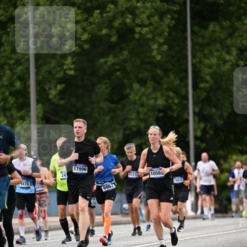 29.06.2025 - hella hamburg halbmarathon Dr. Thomas Lammeyer http://msf.ph/oto/8331634 29.06.2025 10:39:47 Kennedybrücke 2198, 2412, 2787, 3170, 3828, 3958, 4333, 4696, 4703, 4965, 5147, 6029, 6189, 6365, 6397, 6471, 6867, 8249, 8296, 8567, 9470, 9803, 9819, 10358, 10360, 10565, 10652, 11233, 11359 meine-sportfotos.de