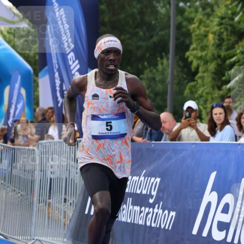 29.06.2025 - hella hamburg halbmarathon Strokosch-Dieckow http://msf.ph/oto/8331670 29.06.2025 10:01:07 Ziel 5 meine-sportfotos.de