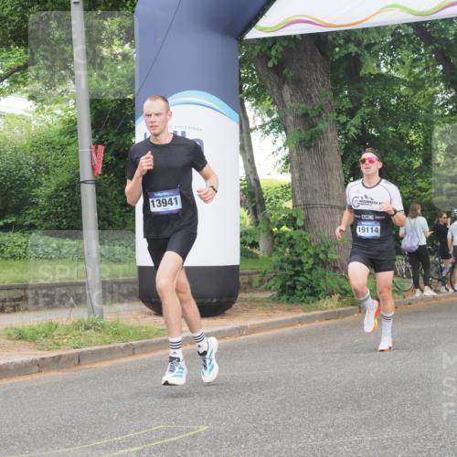 29.06.2025 - hella hamburg halbmarathon KatJ http://msf.ph/oto/8331685 29.06.2025 10:17:26 Zwischen KM18-KM19 2203 meine-sportfotos.de