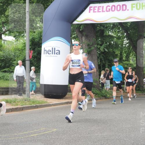 29.06.2025 - hella hamburg halbmarathon KatJ http://msf.ph/oto/8331751 29.06.2025 10:47:14 Zwischen KM18-KM19 5272, 8003 meine-sportfotos.de