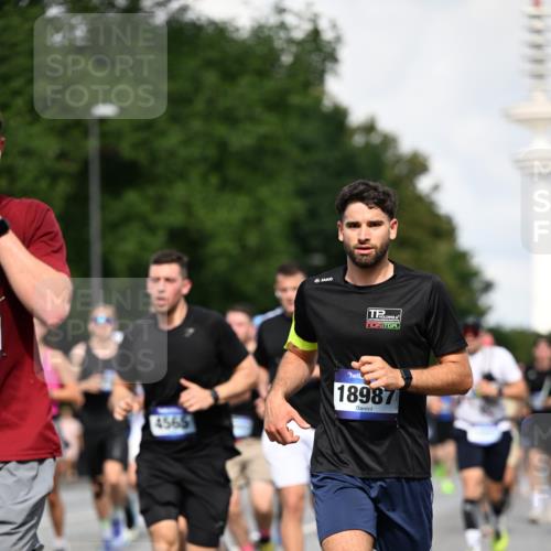 29.06.2025 - hella hamburg halbmarathon Dr. Thomas Lammeyer http://msf.ph/oto/8332109 29.06.2025 09:55:52 Kennedybrücke 1057, 1139, 1169, 1569, 1604, 1763, 3305, 3618, 4565, 4871, 4915, 5007, 5011, 5047, 5231, 5336, 5690, 6373, 6700, 6711, 7185, 7710, 8564, 8852, 9444, 9547, 10493, 10691, 11062 meine-sportfotos.de